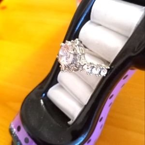 NWT 925 STERLING SILVER WITH 2C White Emerald SZ8 NWT